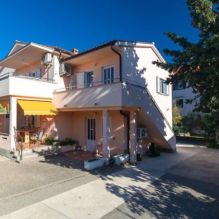 2-Bedroom Krk Apartment - Near Krk Beaches & Town! Krk Town Exterior foto