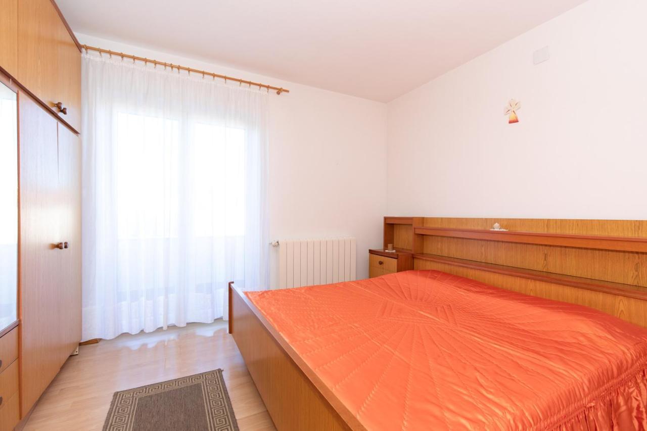 2-Bedroom Krk Apartment - Near Krk Beaches & Town! Krk Town Exterior foto